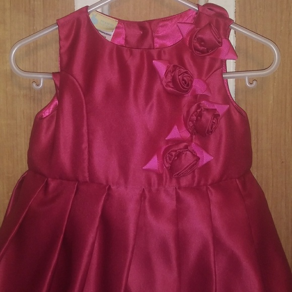 Adorable toddler Dress - Picture 4 of 4